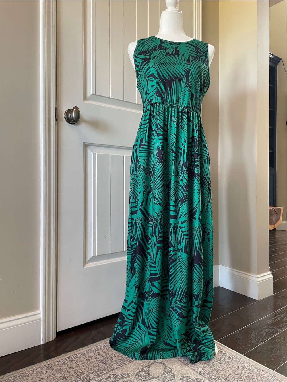 Hount Green and Black Tropical Print One-Piece Maxi dress